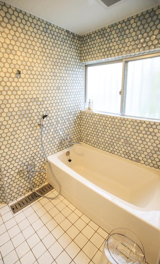 Mihama Beach House Villa Chatan Bagian luar foto