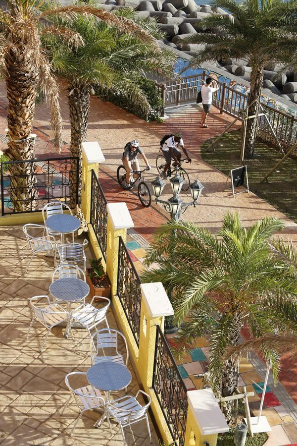 Mihama Beach House Villa Chatan Bagian luar foto